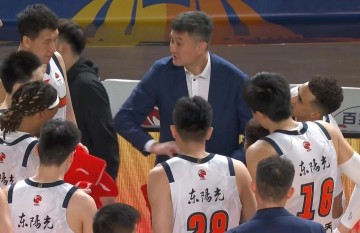CBA最新消息！广东男篮球票滞销，张庆鹏帅位不稳，上海两将复出